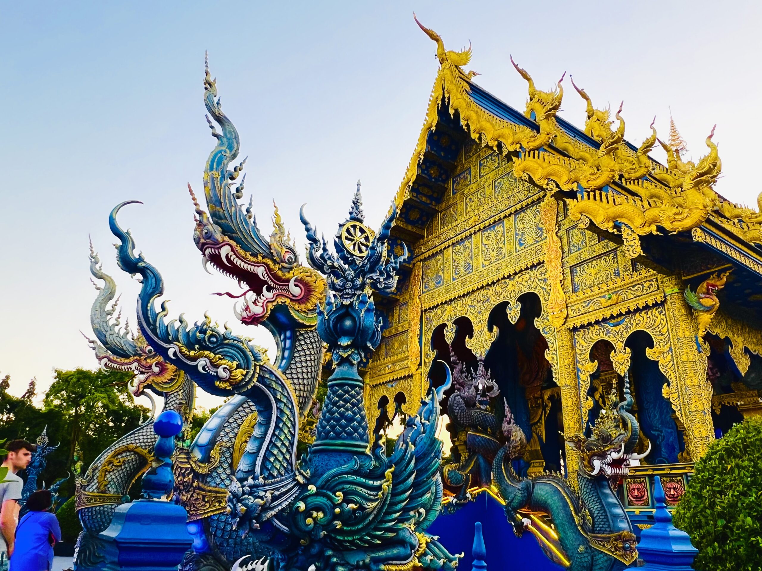 Wat Rong Suea Ten: The Splendid Blue Temple